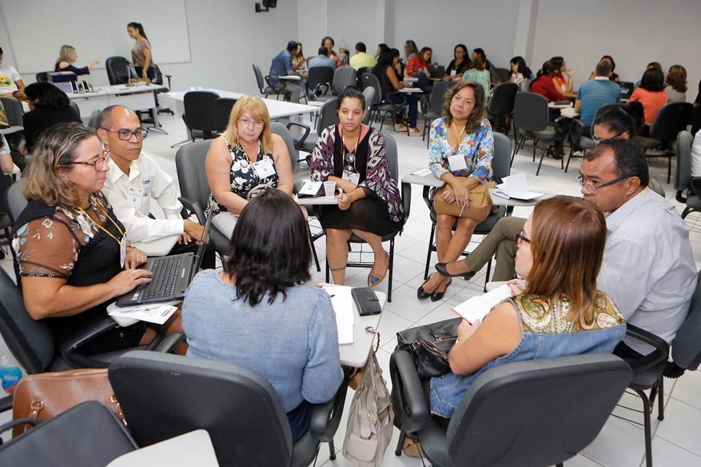 Educadores participaram de workshop, nesta quarta-feira (21), na Esmal.