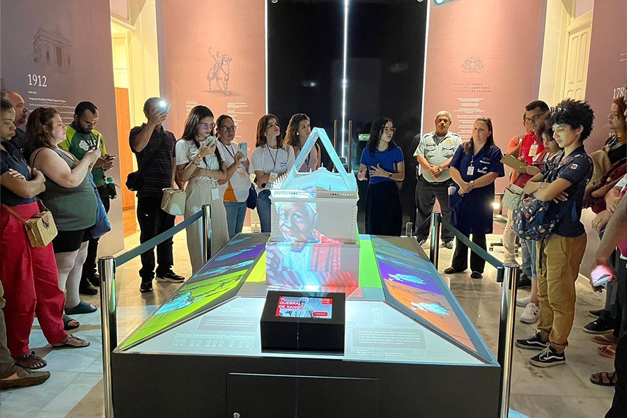 Visitantes, estudantes e guias de turismo conheceram o CCM nesta segunda (3).