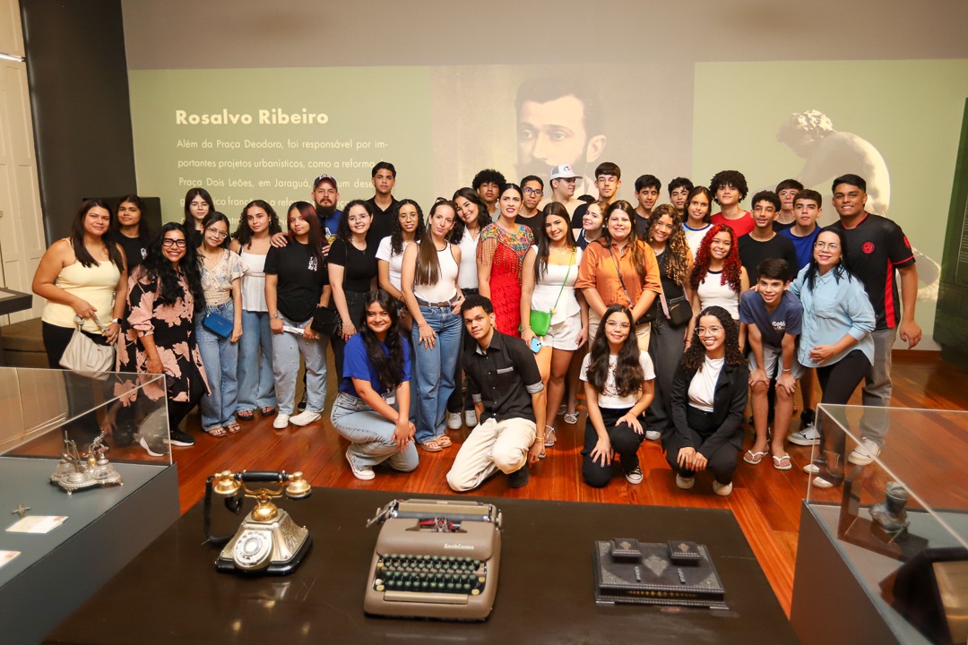 Visita foi realizada nesta quarta (22).