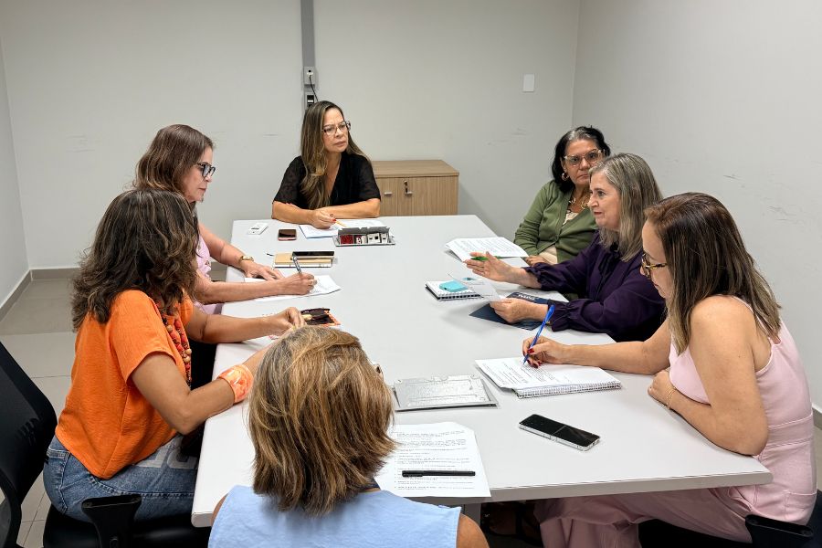 Reunião na Superintendência de Rede alinhou calendário e definiu escolas atendidas.
