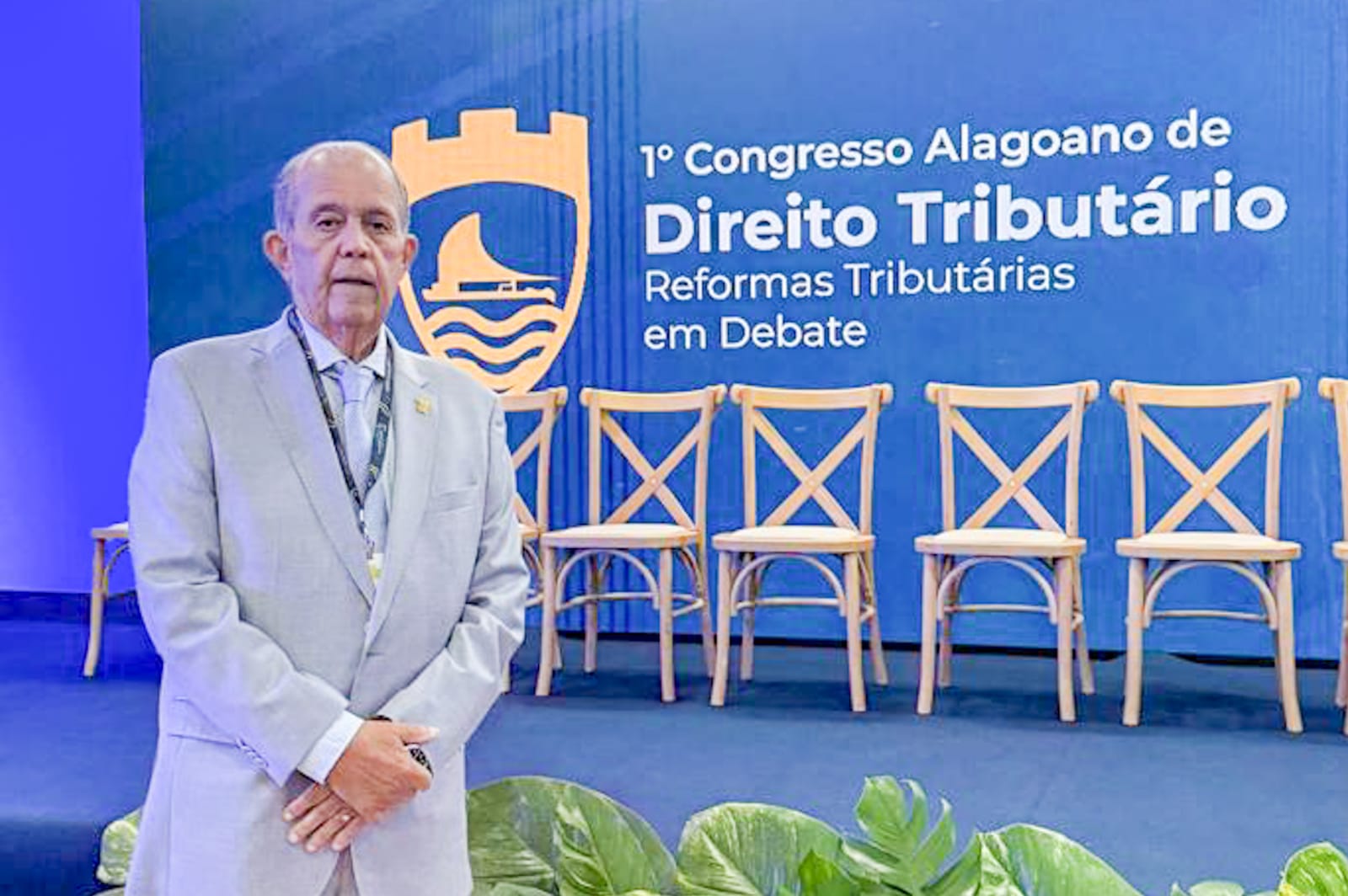 Desembargador Celyrio Adamastor na abertura do 1º Congresso Alagoano de Direito Tributário. Foto