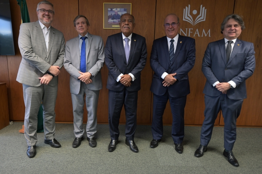 Encontro  fortalece o diálogo e estreita os laços institucionais.