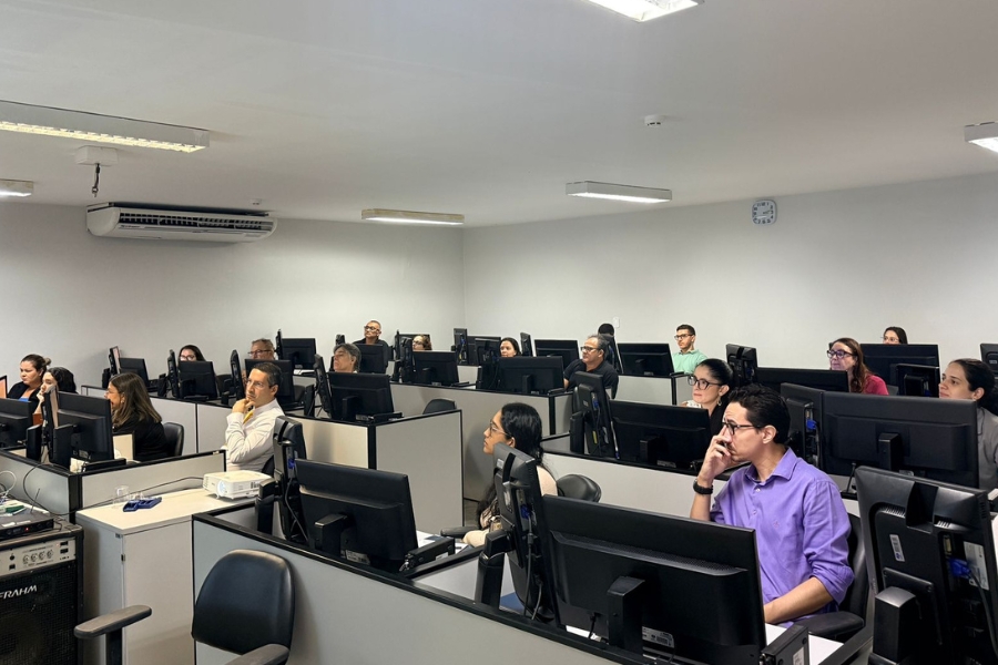 Esmal realiza curso 