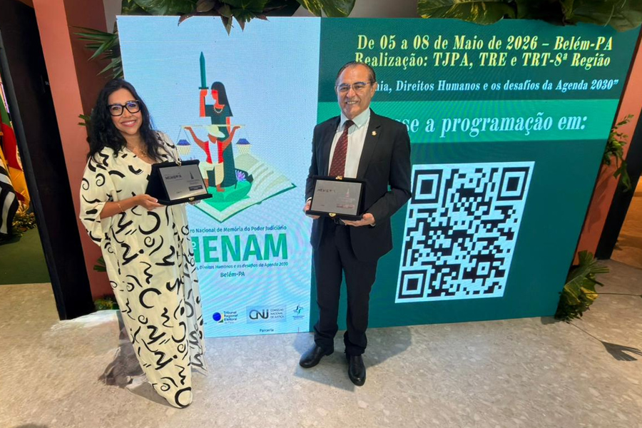 Diretora do CCM, Irina Costa, e juiz Claudemiro Avelino acompanharam premiação, nesta sexta-feira (8).