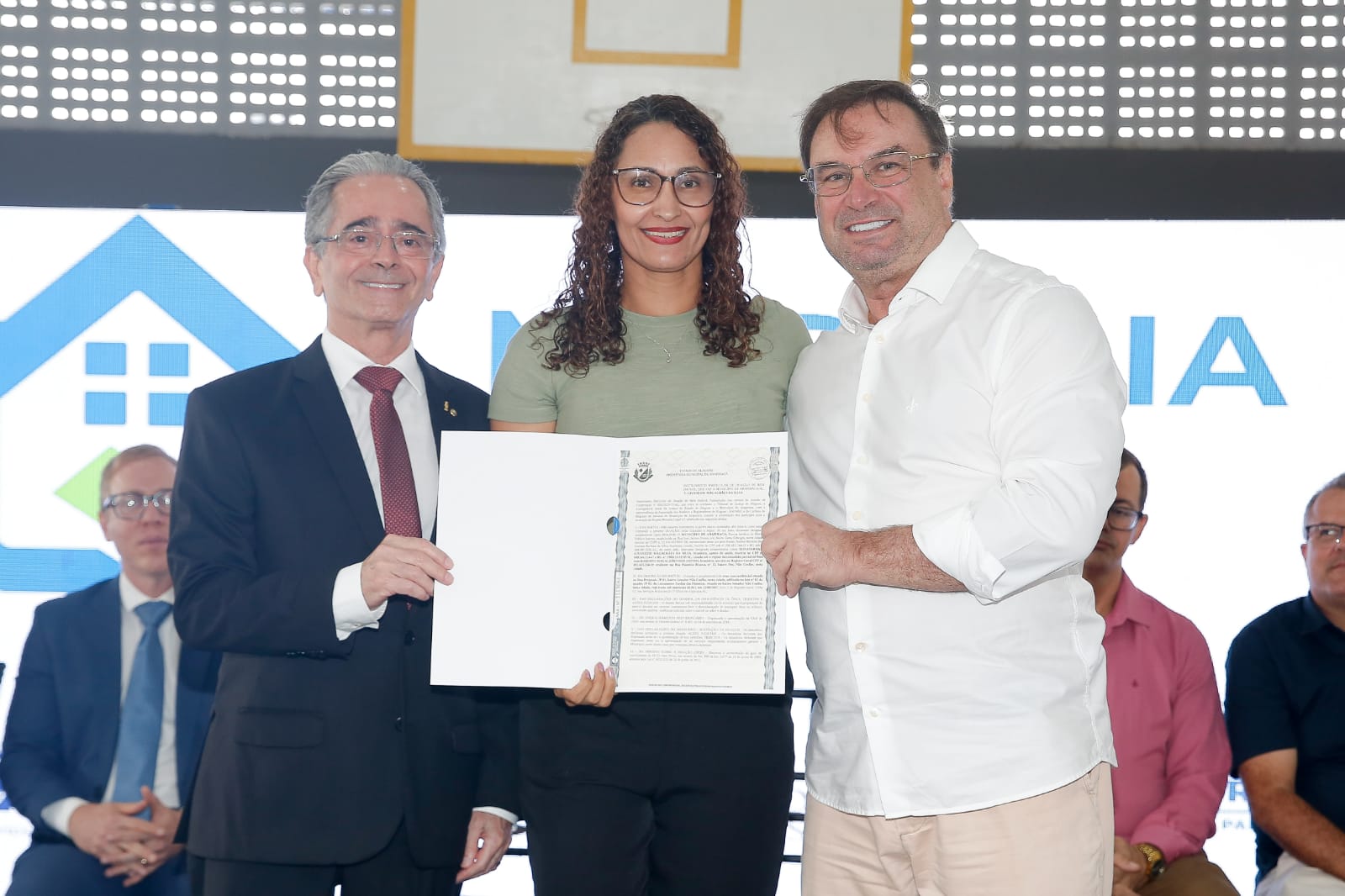 Judiciário realiza sonho da casa própria de 243 famílias de Arapiraca e Limoeiro