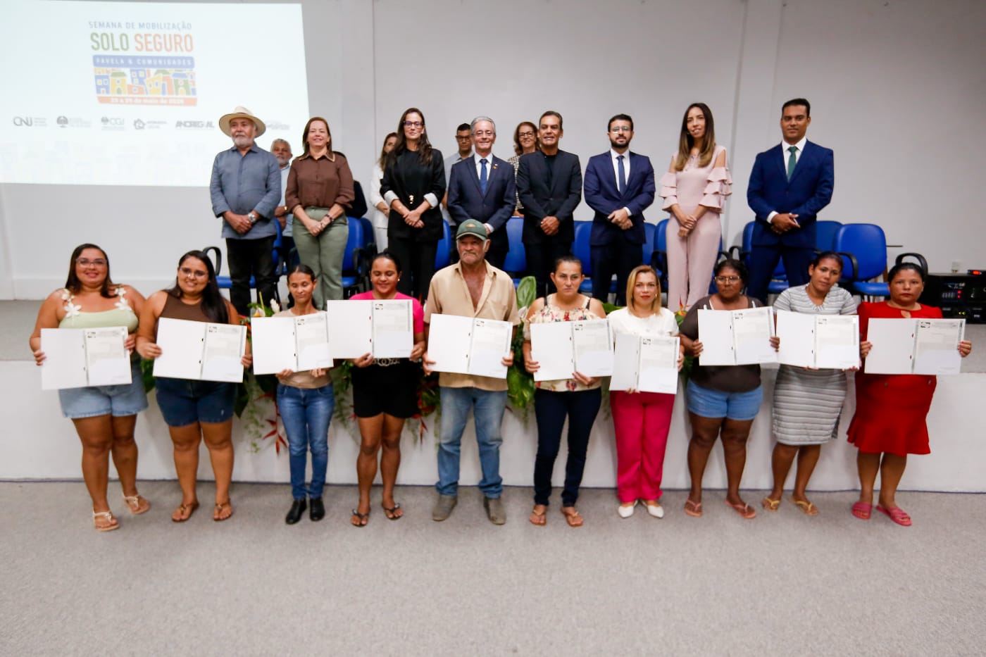 Solo Seguro beneficia 50 famílias em São Sebastião