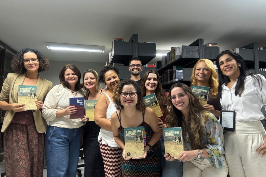 Encontro do Clube do Livro Direito e Literatura reuniu leitores para uma conversa sobre O Deserto dos Tártaros, de Dino Buzzati.